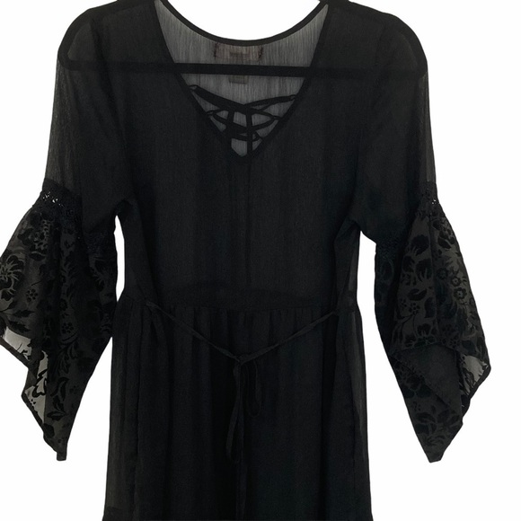 Band of Gypsies Sheer Ruffle Dress w/Neck Laces - Picture 6 of 11